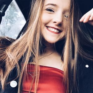 Meet your Posher, Avery